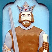 Sculpture of King Bertwulf of Mercia - � Nash Ford Publishing